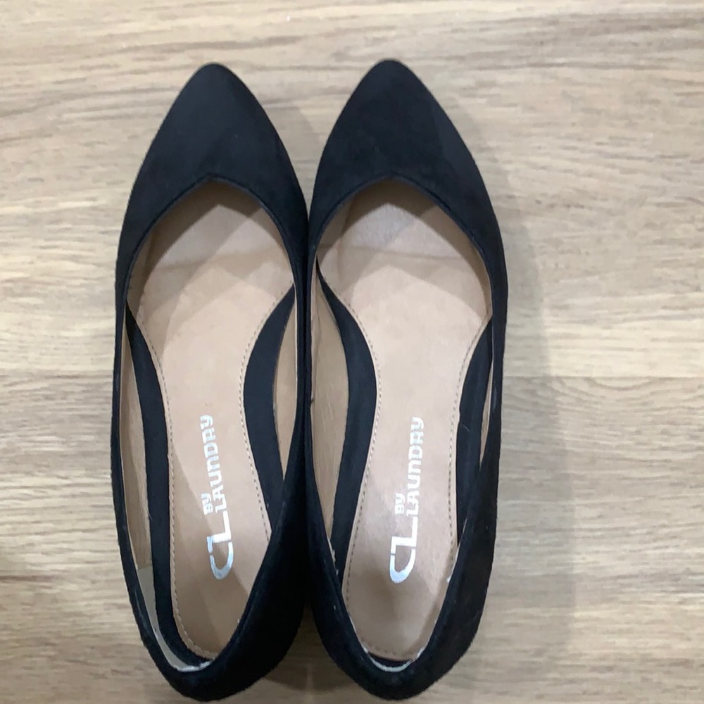 Chinese Laundry black pumps